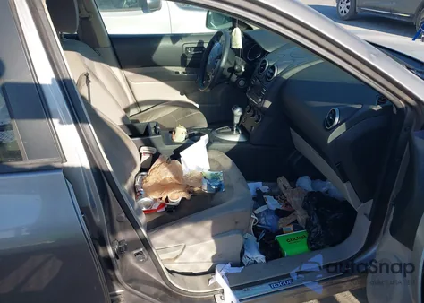 2015 Nissan Rogue Select S z USA, uszkodzony, nr VIN JN8AS5MT7FW667478